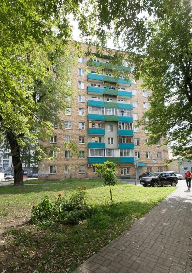 Апартаменты В центре Минска на улице Ромаской слобода Экстерьер фото